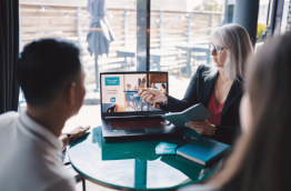 DEFINIR SA STRATEGIE COMMERCIALE ET SA COMMUNICATION DIGITALE